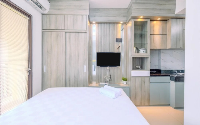 Cozy Stay Studio At Transpark Cibubur Apartment