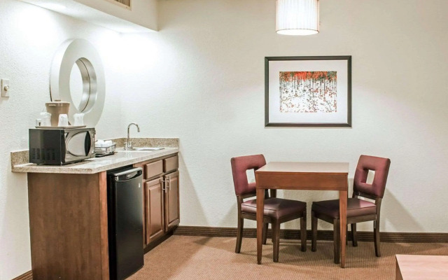 Comfort Inn Fayetteville near Fort Bragg