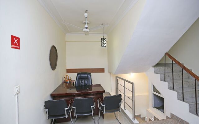 OYO Flagship 9554 Hotel Grand Plaza