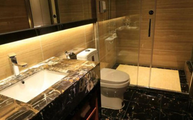 Haihe Business Hotel