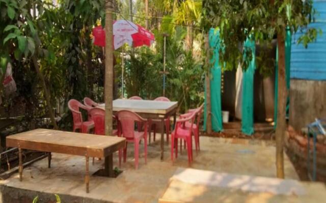 Nutan Vilas Mahadik Paryatan Kendra , Chiplun