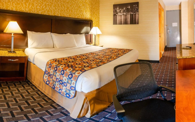 Elmhurst Hotel