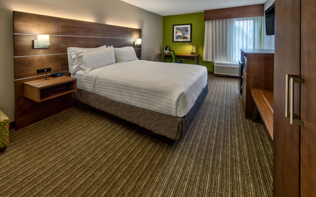 Holiday Inn Express Memphis Medical Center Midtown by IHG