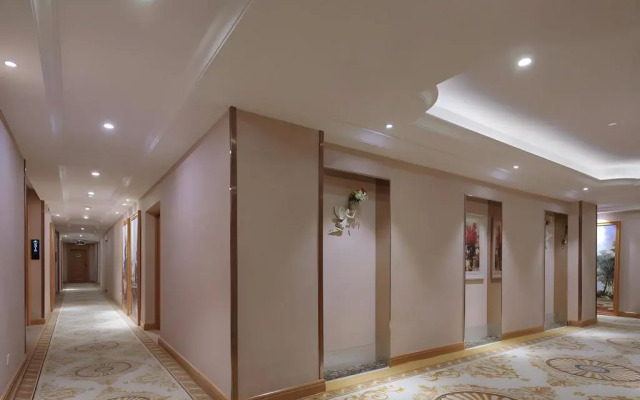 Vienna 3 Best Hotel (Nanchang Qingshan Lake High-tech)