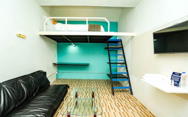 SPOT ON 1983 Dc Residence