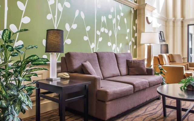 Sleep Inn And Suites