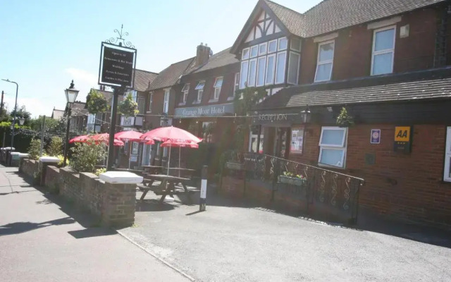 Grange Moor Hotel