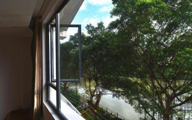 Ease Hostel