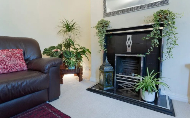 Poplar House Serviced Apartments