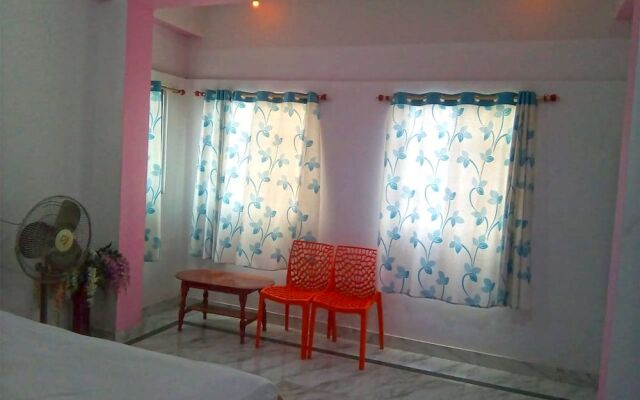 Spot On 44288 Maharaja Palace