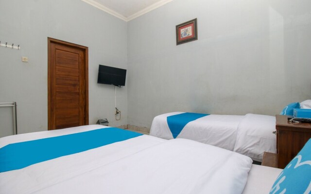 Airy Stasiun Balapan Monginsidi 106 Solo