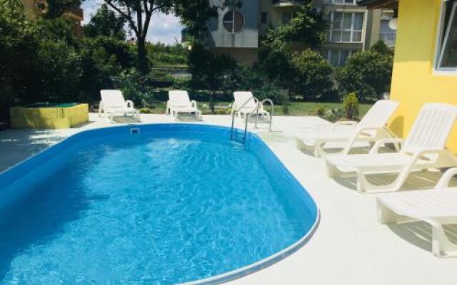 Hotel Elmaz