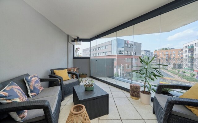 Family Apartment Wrocław by Renters