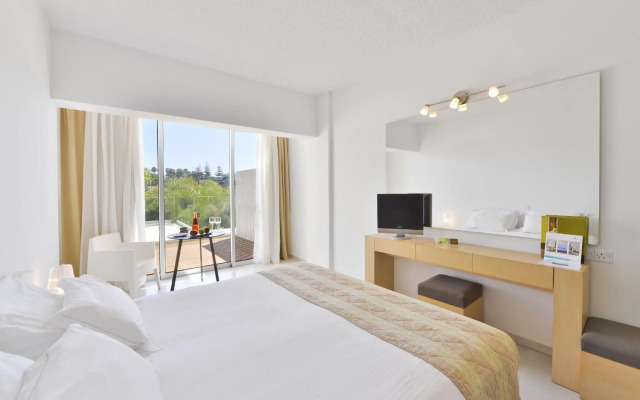 Napa Mermaid Hotel & Suites