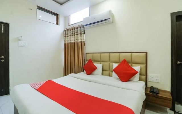 Hotel Adarsh by OYO Rooms