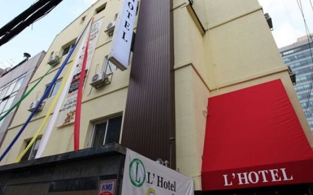 hotelImage