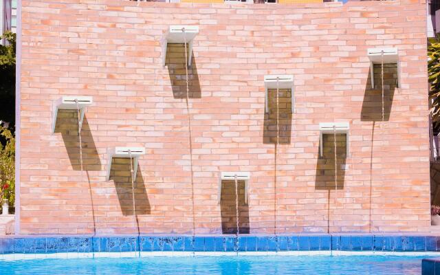 El Aram Beach & Convention