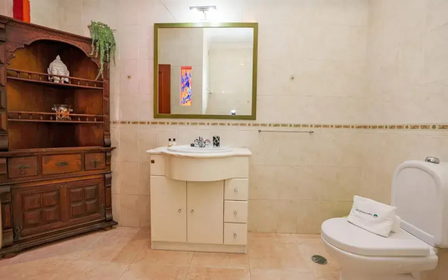 C25 - Town Center Apartment in Lagos