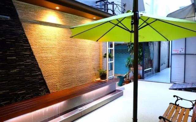 Cloud 9 Lodge