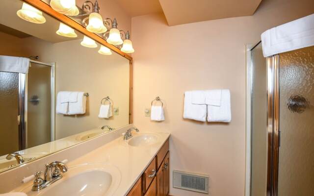 Wild Wild West 6 Bedroom House