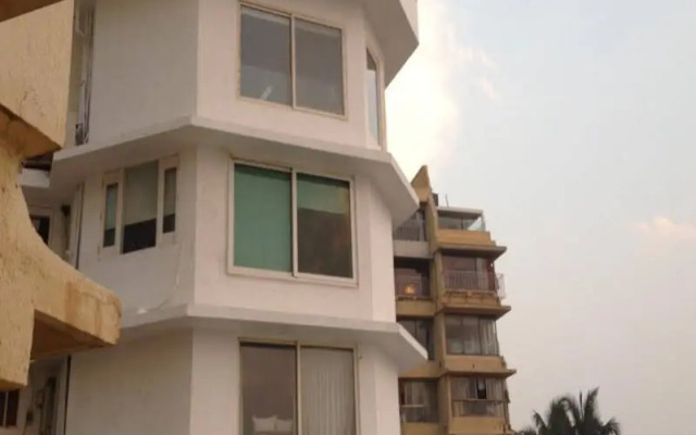 Juhu Service Apartments