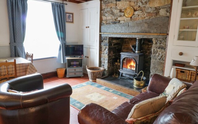 6 Gellilydan Terrace