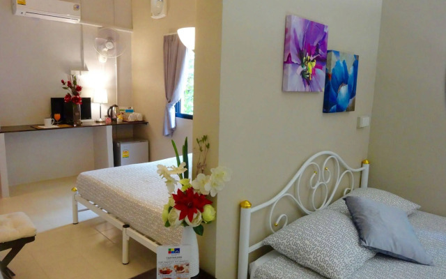 The Beach Cha Am Guest House