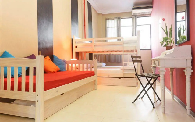 Hip Hostel