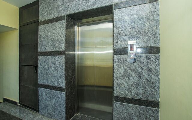 OYO 22837 Chairmen's Hotel