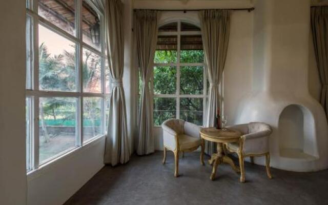 SaffronStays Casa Blanca