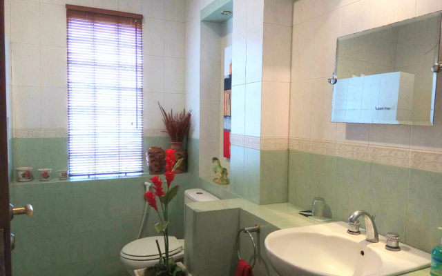 GK Gallery Rumah Sewa by ZUZU