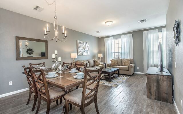 Updated Townhome, Near Conv Ctr, Universal & I-dr