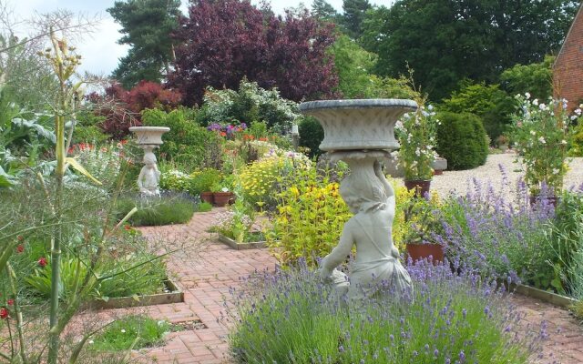Goltho House Bed & Breakfast