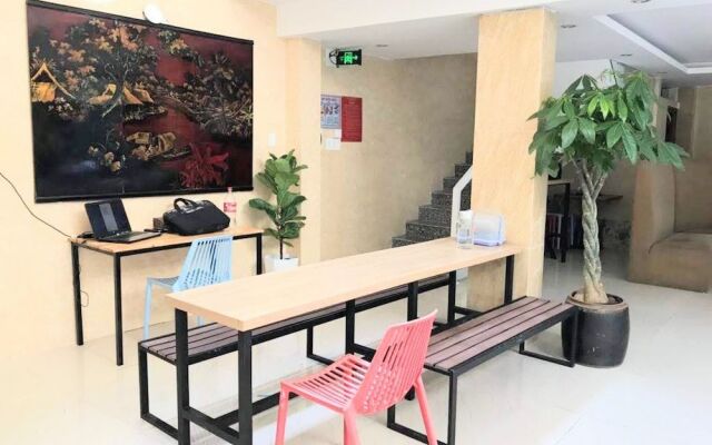 Tam Apartment  Homestay