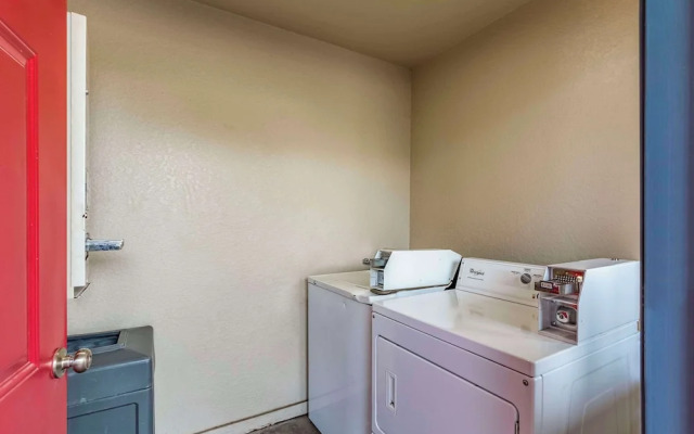 Econo Lodge Near Lackland Air Force Base-SeaWorld