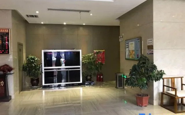 YI Cheng Le Xuan Hotel