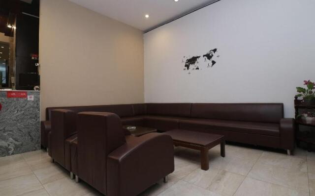 OYO 128 Kkinn South Pattaya Hotel