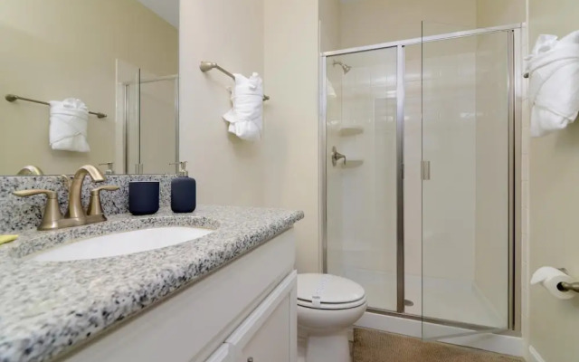 Full Moon Lagoon by VillaDirect