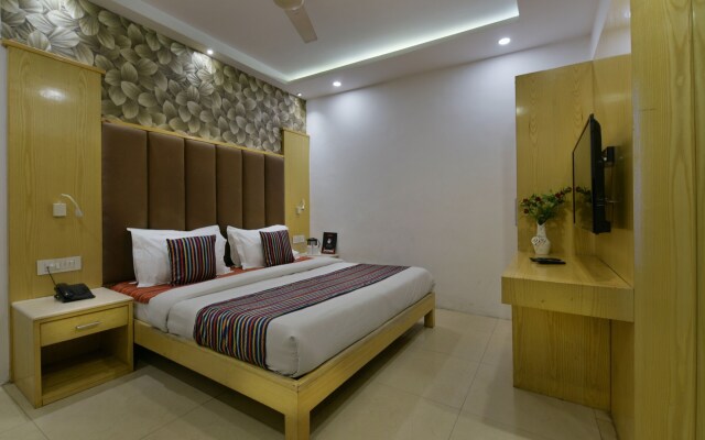 Hotel Yuvraj Deluxe New Delhi Railway station