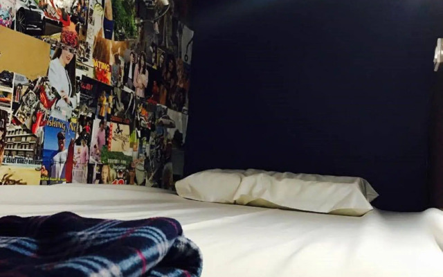 Wire Hostel Patong