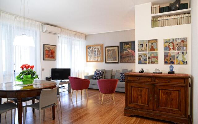 CO-C933-5GIO61A2 - Art Family Apartment