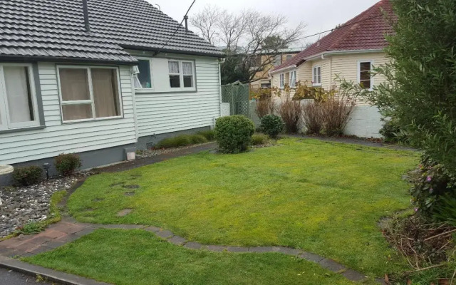 Hidden Gem and Entire Bungalow in Central hutt