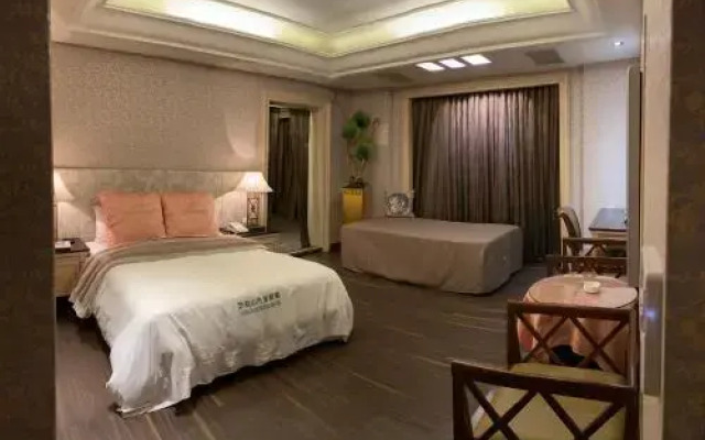 Zhi Baishan Motel