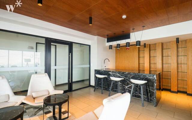 w Classy 1BR in San Isidro