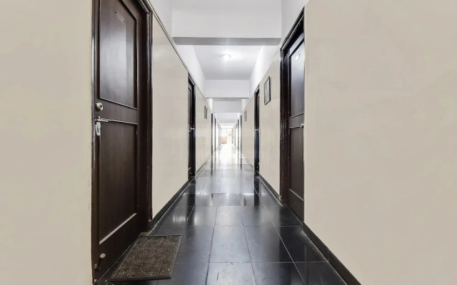 Spot On 60228 Hotel Shangrila