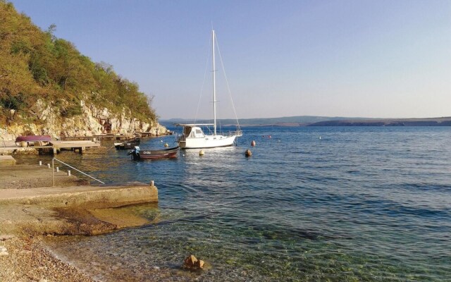 Beautiful Home in Jadranovo With Wifi and 3 Bedrooms