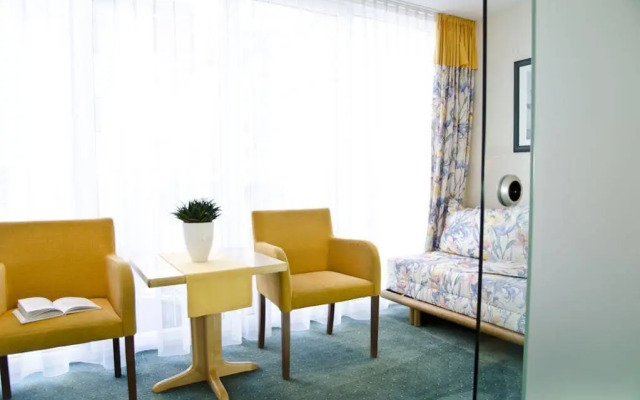 Hotel Charly
