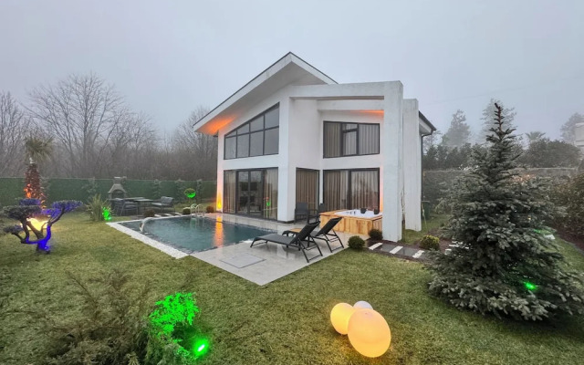 Ni̇sh Vadi̇ Sapanca