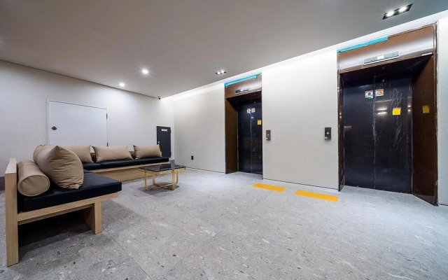 Hound Songjeonghaesuyokjang