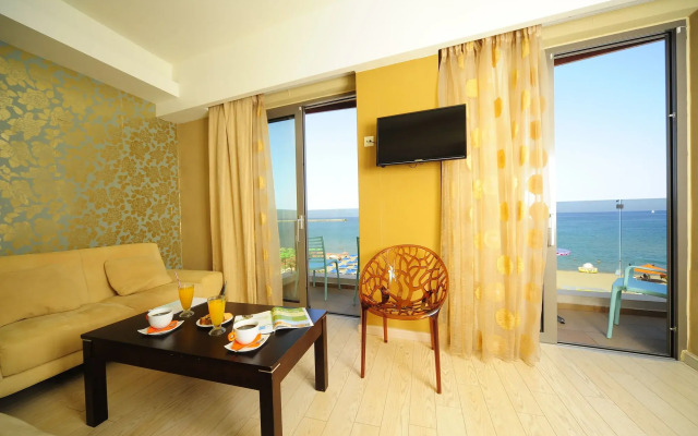 Steris Elegant Beach Hotel & Apartments